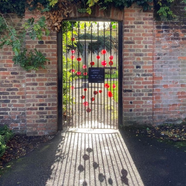 Poppy gate at Charlton House