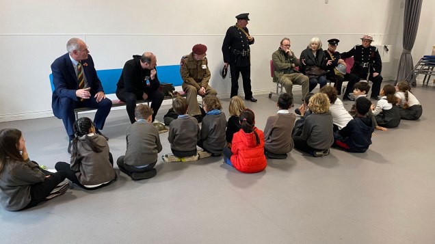 Children learning about the Blitz