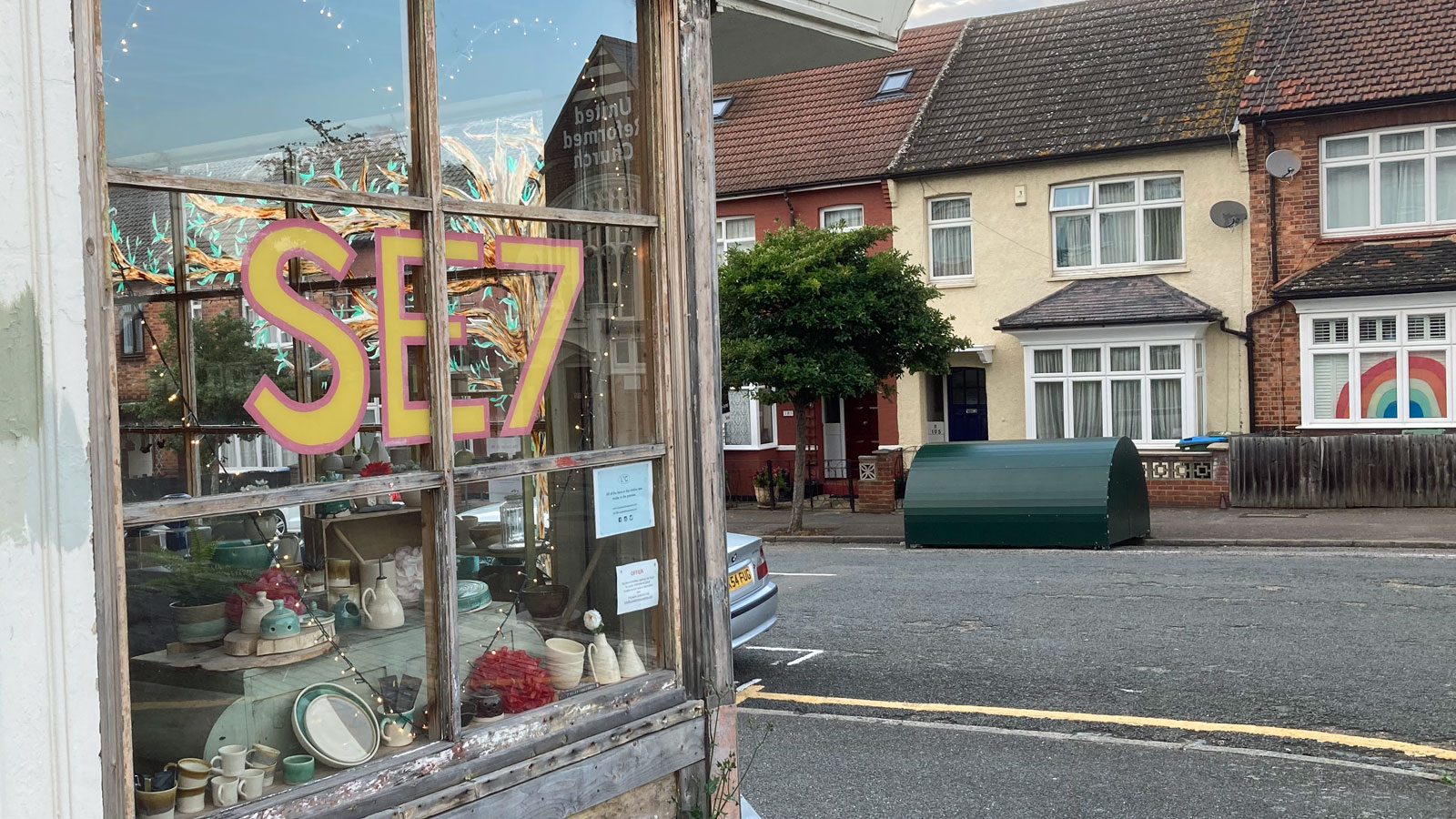 SE7 display in Bramshot Avenue